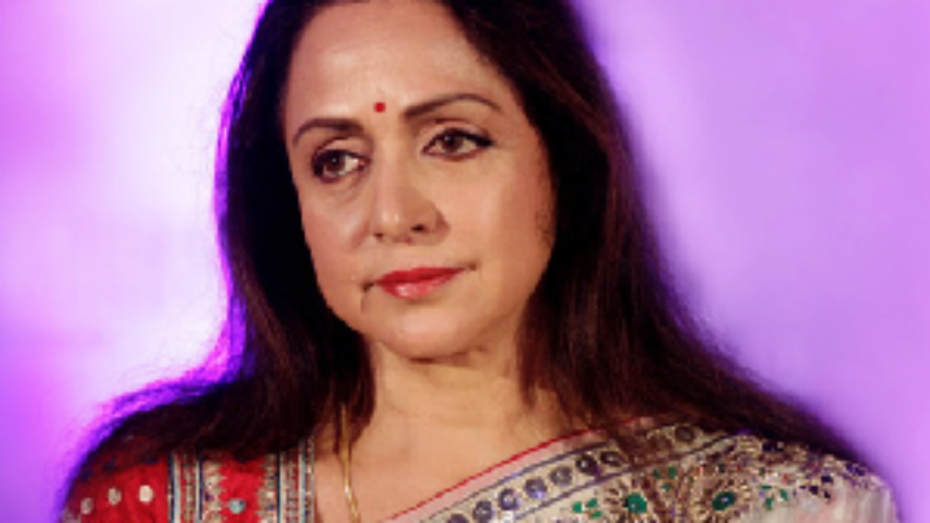 Hema Malini हेमा मालिनी को पहचान बनाने के लिये करना पड़ा था संघर्ष 7252