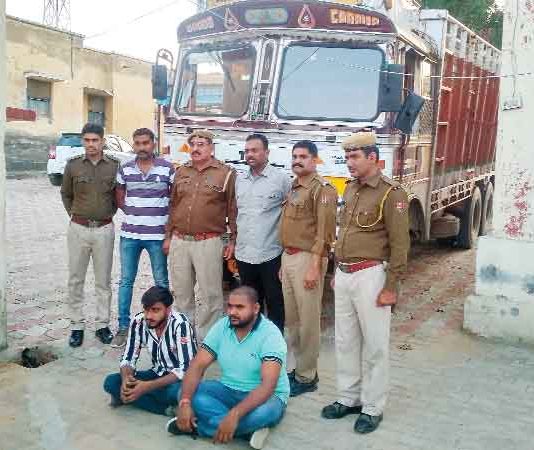 Police arrested two including a truck full of liquor - Sach Kahoon