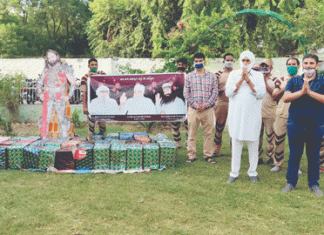 Managing Committee of Dera Sacha Sauda distributed ration to 53 families in Upkar Colony