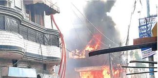 plots emptied due to fire in garbage heap - sofa warehouse burnt -Ludhiana - Sach Kahoon News