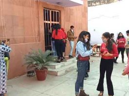 चर्च में मनाया क्रिसमिस-डे Christmas-Day-2020