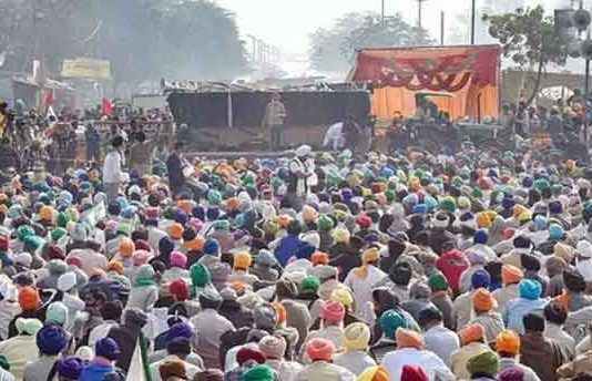 किसानों का 32वें दिन भी आंदोलन जारी, सरकार नहीं मानी तो आंदोलन होगा तेज Farmer-protest