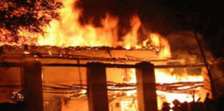 8 dead in scorching fire in Karnataka