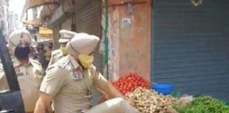 Brutal face of Punjab Police SHO kicked vegetable basket, suspended immediately