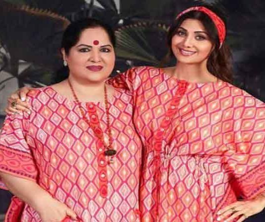 Shilpa Shetty and her mother sachkahoon