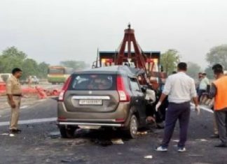 Accident on Yamuna Expressway