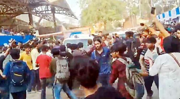 Jadavpur University Violence News